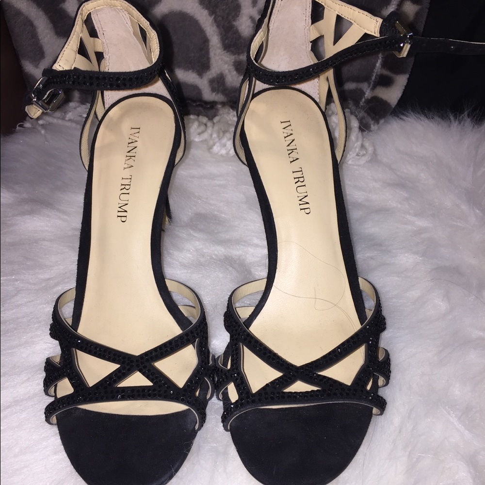 Ivanka Trump Gifford black heels size 7